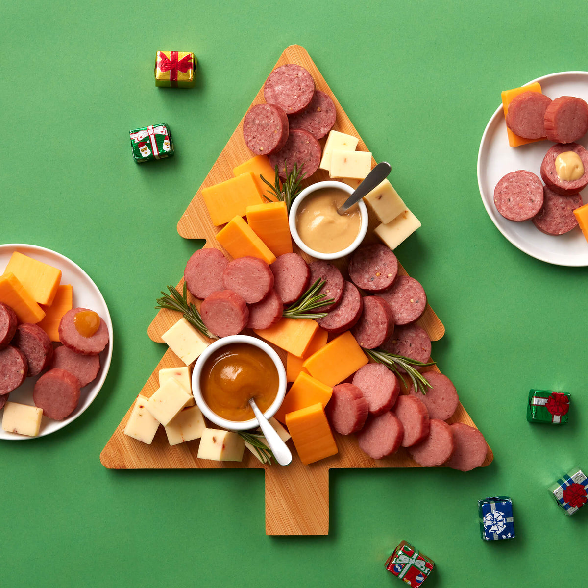 Christmas Tree Charcuterie Gift Set | Hickory Farms