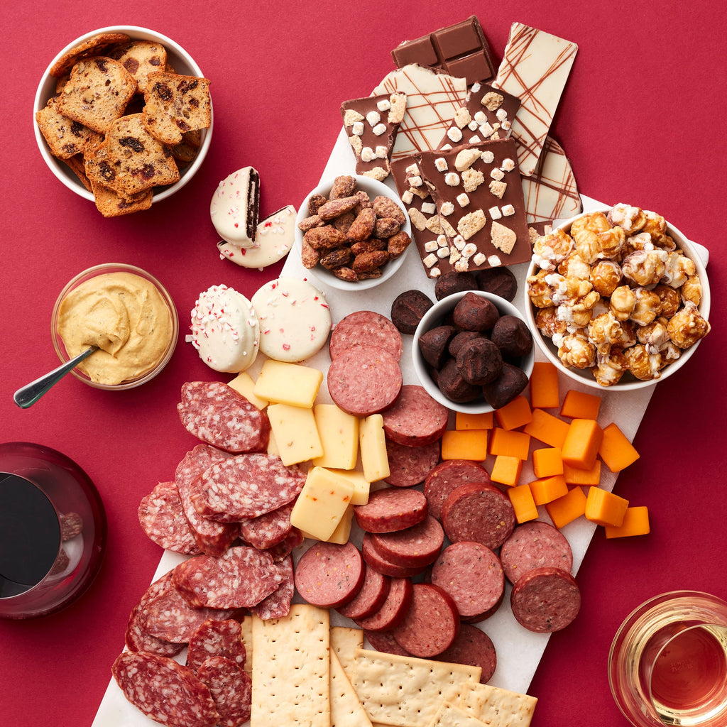 Grand Holiday Wine Gift Basket | Hickory Farms