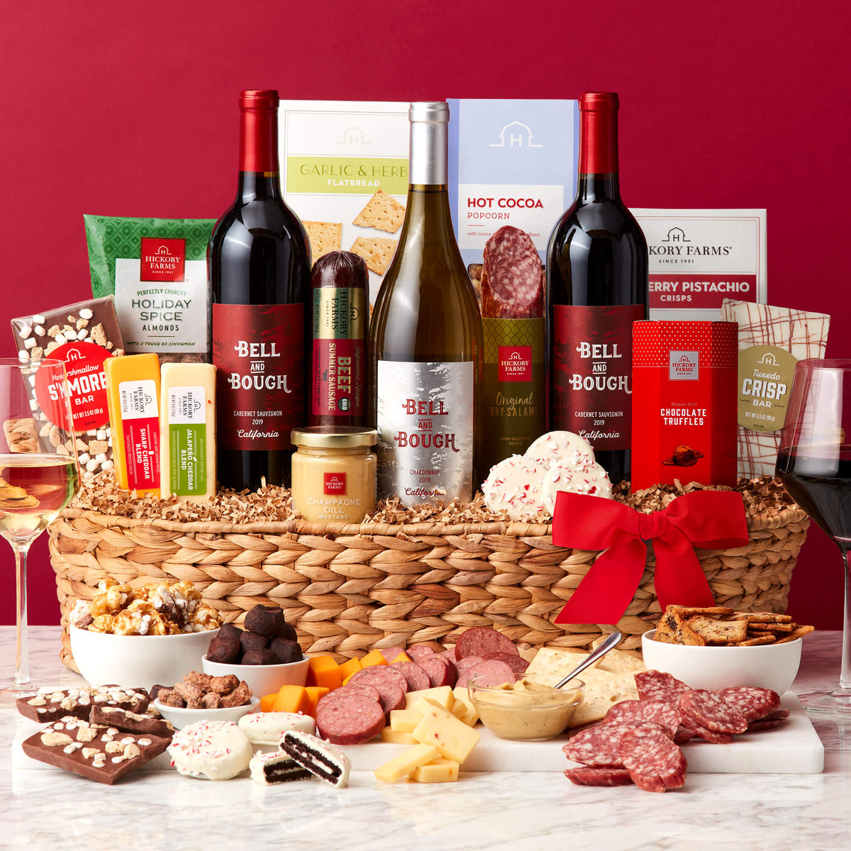 Grand Holiday Wine Gift Basket | Hickory Farms