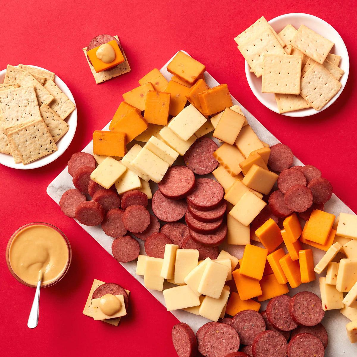 Season's Eatings Hearty Party Gift Box | Hickory Farms